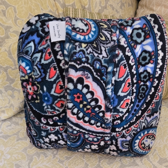 Vera Bradley Other - Vera Bradley Multicolor Patterned Fabric pillow, blanket.